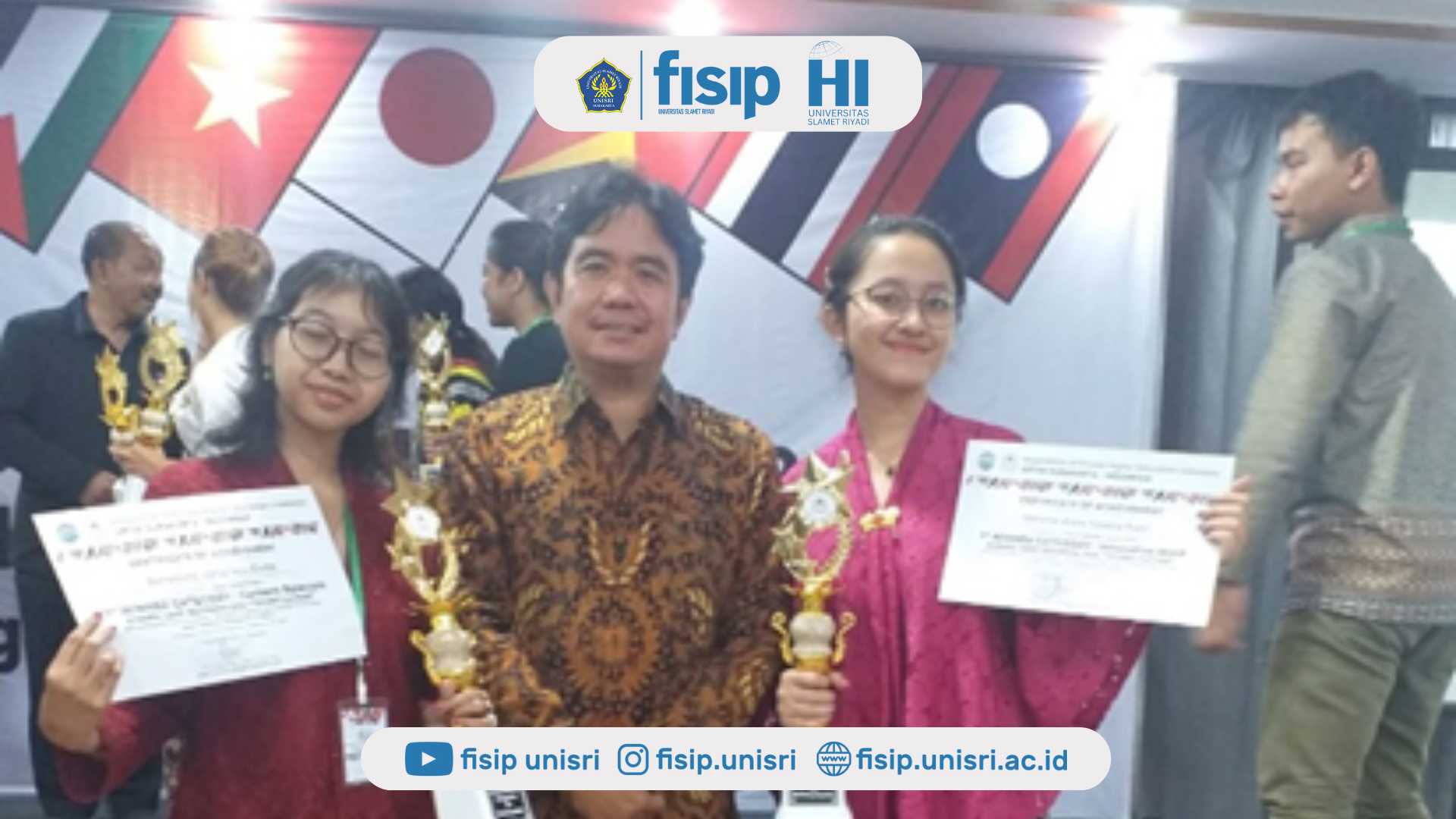 Yemima Kiara H.P. – Mahasiswa HI UNISRI yang Berhasil Sabet Juara 1 Kompetisi Batik Painting Kategori Inovasi Motif di Summer Camp Indonesia Techno Culture 2024 APTISI